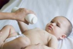 Cách chữa mẩn ngứa cho trẻ sơ sinh